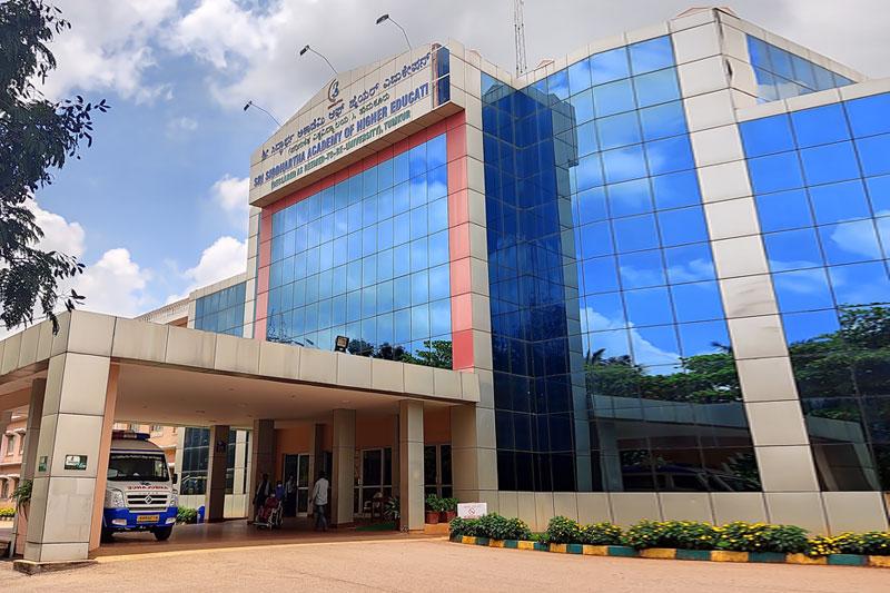 Sri Siddhartha Medical College campus photo