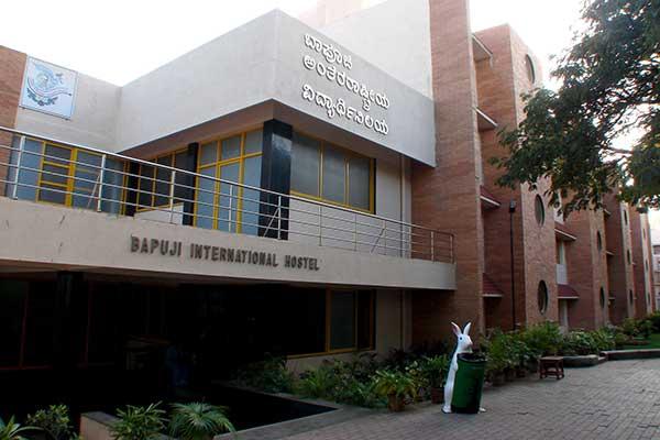 Jagadguru Jayadeva Murugarajendra Medical College campus photo