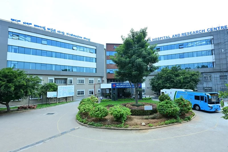 Sri Devaraj Urs Medical College campus photo