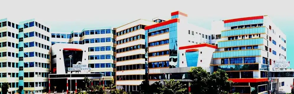 RajaRajeswari College of Nursing Bangalore campus photo
