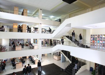 The Oxford College of Science Bangalore campus photo