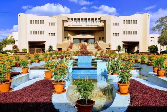 SDM College of Medical Sciences Dharwad campus photo